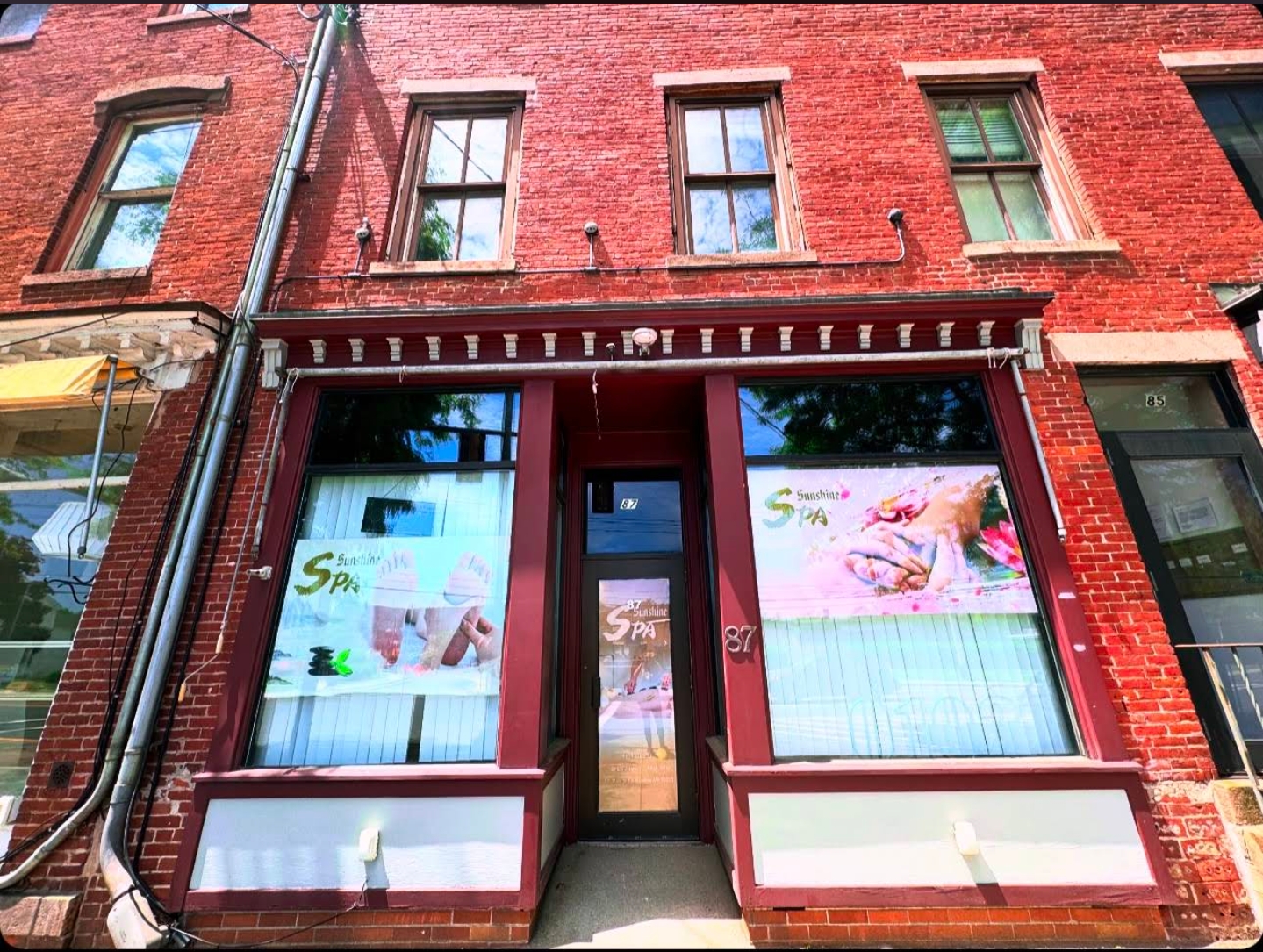 Sunshine Spa building exterior